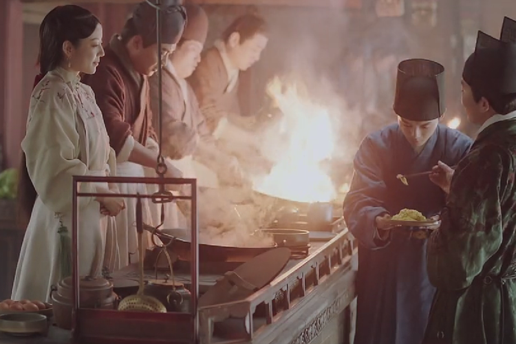 Cuplikan adegan Ling Xiao Xiao (He Rui Xian) saat melamar menjadi koki dapur kerajaan