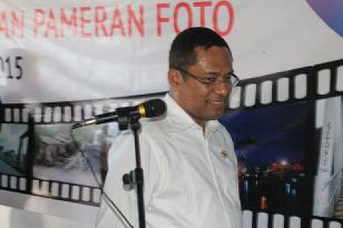 Menteri Perindustrian, Saleh Husin saat mengikuti acara penyerahan hadiah lomba foto infrastruktur NTT di Restoran Nekamese, Kota Kupang, NTT, Sabtu (6/6/2015)