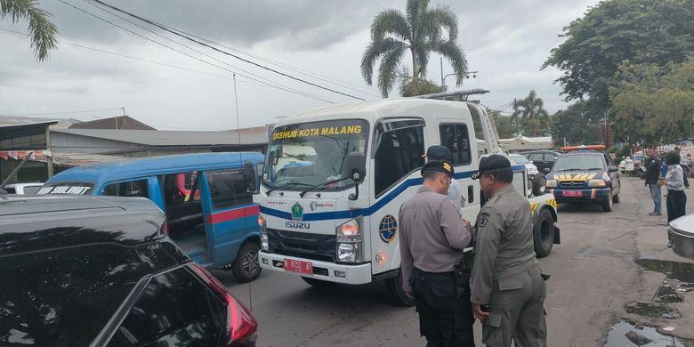 Pemkot Malang bersama jajaran TNI-Polri menggelar operasi tertib parkir (Tepak) Ramadhan yang menyasar sejumlah sudut kota.