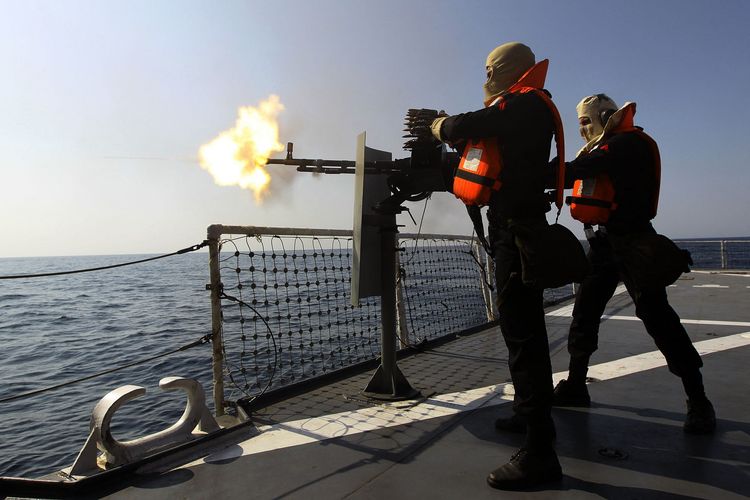 Iran Respons AS Blokade Selat Hormuz: Sebut Trump Konyol, Siapkan Balasan Besar