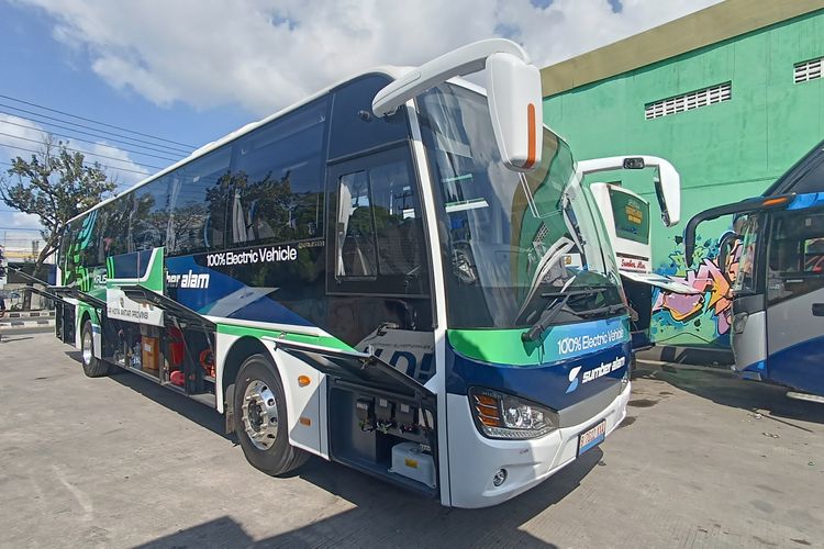 Bus listrik PO Sumber Alam dan Kalista, Higer Coach 12 M