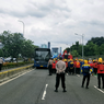 Ada Demo di Depan Gedung DPR, Polisi Alihkan Kendaraan ke Jalur Bus Transjakarta