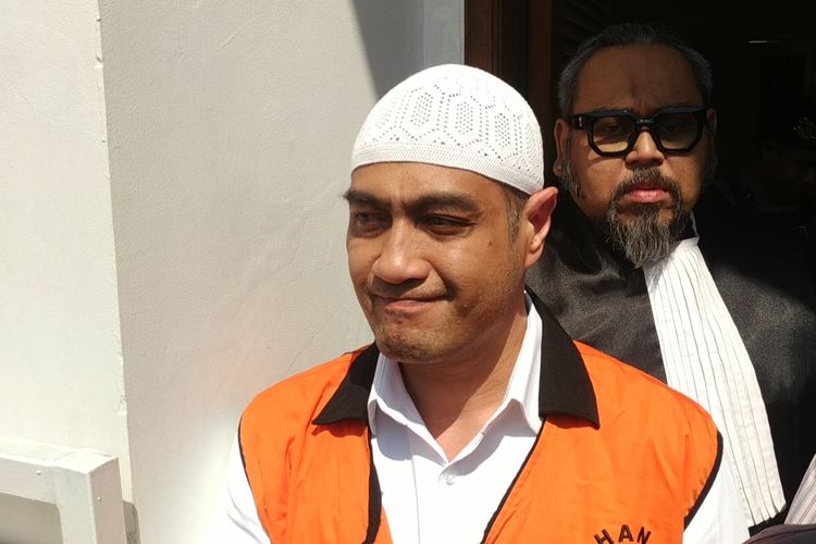 Ferry Irawan terpidana kasus KDRT terhadap istrinya, Venna Melinda seusai persidangan dengan agenda pembacaan putusan di Pengadilan Negeri Kota Kediri, Jawa Timur,Selasa (23/5/2023).