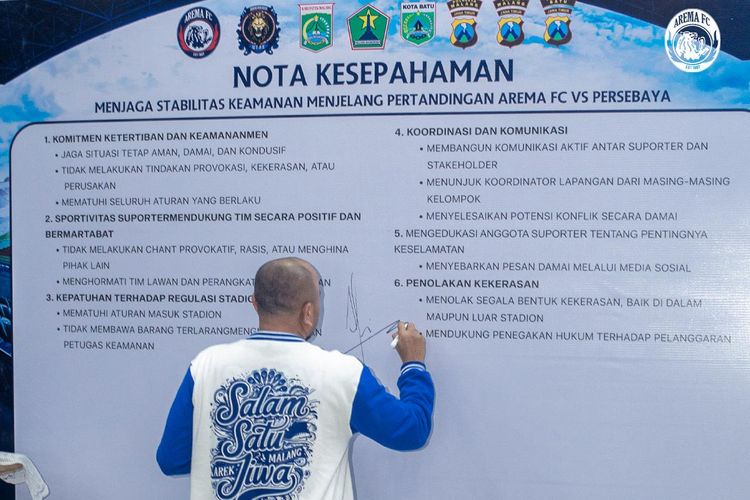 Arema Gaungkan Spirit Sepak Bola Damai Jelang Lawan Persebaya