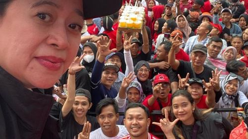 Ribuan Pendukung Ganjar-Mahfud Tumpah Ruah di Hajatan Rakyat Banyuwangi, Puan Optimistis Menang Satu Putaran