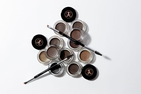 Ini Caranya, Bikin Alis Sempurna dengan Metode Golden Ratio ala Anastasia Beverly Hills