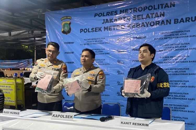 Jukir Pasar Kebayoran Jaksel Curi Puluhan Sepatu di Indekos Perempuan, Dijual ke Pasar Loak