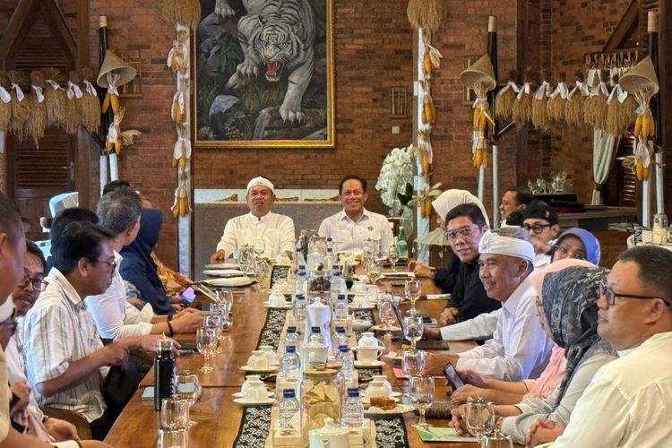 Dedi Mulyadi dan Menteri LH Bahas Pembangunan PLTSa, Sampah di TPPAS Sarimukti Diubah Jadi Listrik