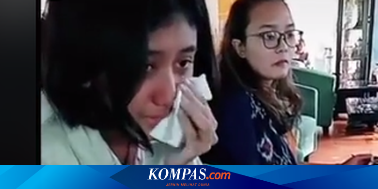Tangis Amel Pecah Saat Peluk dan Genggam Tangan Ibu Nike Ardilla - Vimarsana News