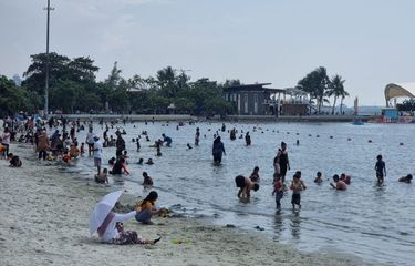 Ilustrasi Pantai Ancol di Jakarta Utara.