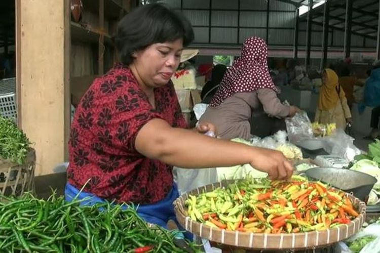 Pedagang cabai di Pasar Sambi Boyolai, Rabu (8/2/2017).