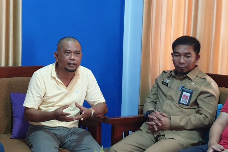 Foto Wakil Bupati Penajam Paser Utara, Ir. H. Hamdam (kiri), dan Kepala Diskominfo Penajam, Budi Santoso (kanan), ketika ditemui KompasTekno, Senin (23/9/2019).