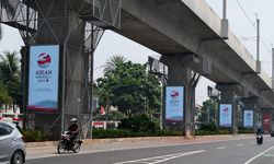 Permudah Akses Informasi, JIP Sebar 500 Titik Layanan Digital Signage bagi Warga Jakarta