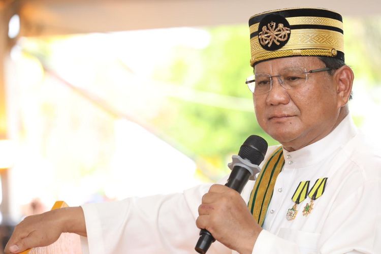 Calon presiden nomor urut 02 Prabowo Subianto dalam pidato kebangsaan di Istana Kesultanan Kadriyah, Pontianak, Kalimantan Barat, Minggu (17/3/2019).