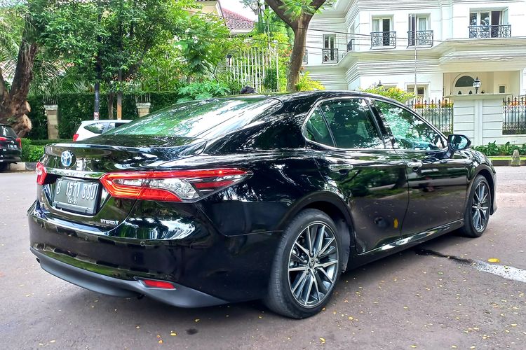 Toyota Camry Hybrid