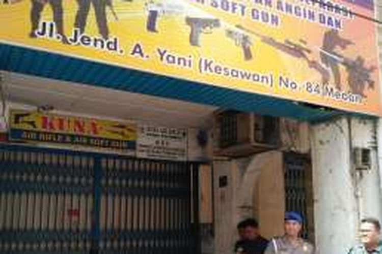 Pemilik toko Kuna Air Riffle & Air Soft Gun di Jalan Ahmad Yani Medan, tewas ditembak OTK dari jarak dekat, Rabu (18/1/2017)