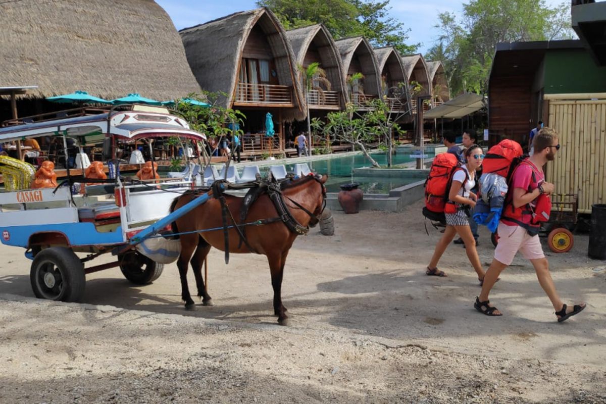 Wisatawan asing di Gili Air, Lombok Utara, Nusa Tenggara Barat, Jumat (23/11/2018).