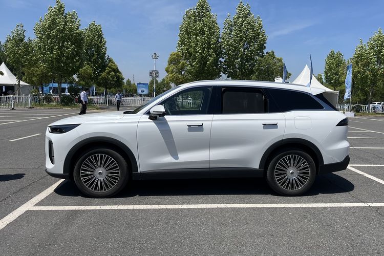 Test drive Chery Tiggo 9 CSH di Wuhu, China