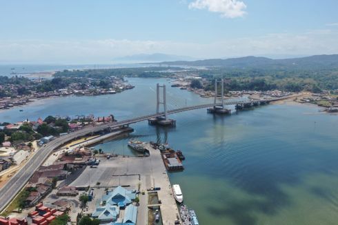 Resmikan Jembatan Teluk Kendari, Jokowi: Besarnya Anggaran Sebanding dengan Manfaat