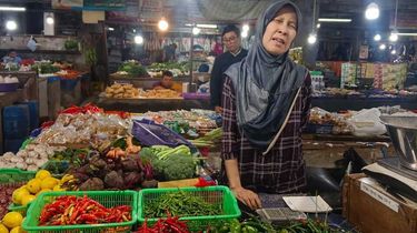 Jelang Lebaran, Harga Daging Ayam, Sapi, dan Cabai Melonjak di Pasar Kosambi Bandung