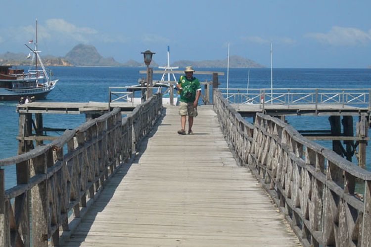 Dermaga di Pulau Komodo, Kabupaten Manggarai Barat, Nusa Tenggara Timur, Rabu (1/6/2011).