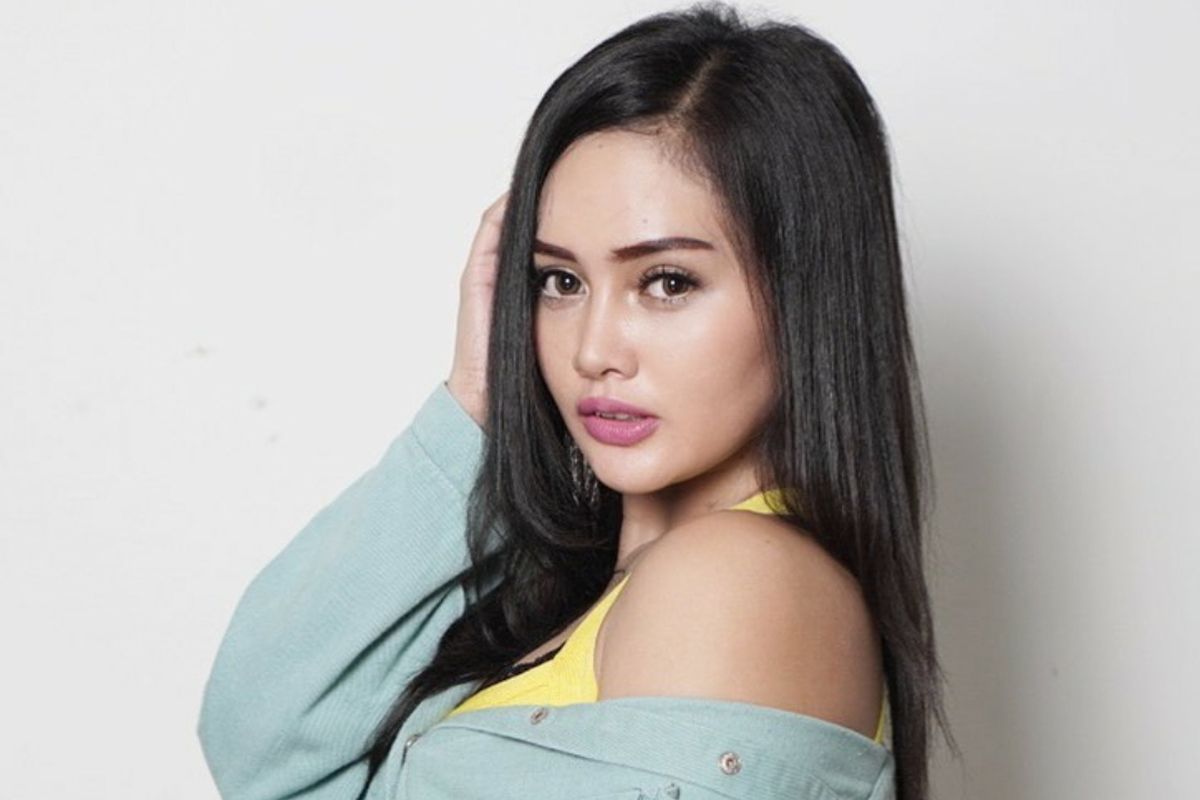 Intan Ratna Juwita, istri Maell Lee