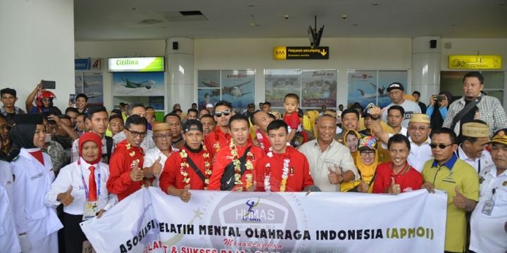 Atlet sepak takraw peraih emas di Asian Games disambut meriah saat datang di Gorontalo