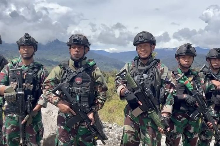 Tembus Hutan 8 Hari, TNI Ambil Alih Bandara Agandugume yang Dikuasai OPM