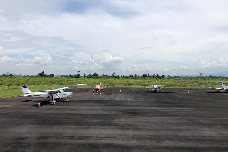 Pemkab Jember bakal mereaktivasi Bandara Notohadinegoro untuk penerbangan komersial. Wings Air rencananya melayani penerbangan dari Jember-Bali. 