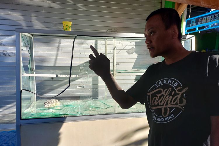 Cekcok Kredit Mobil Merembet ke Perusakan Etalase Warung oleh Oknum 