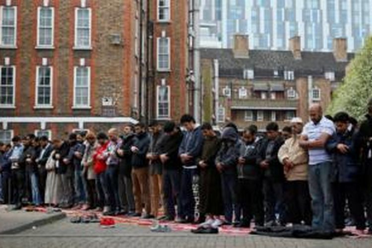 Umat Muslim Inggris harus berpuasa selama 19 jam sepanjang bulan Ramadhan tahun ini.