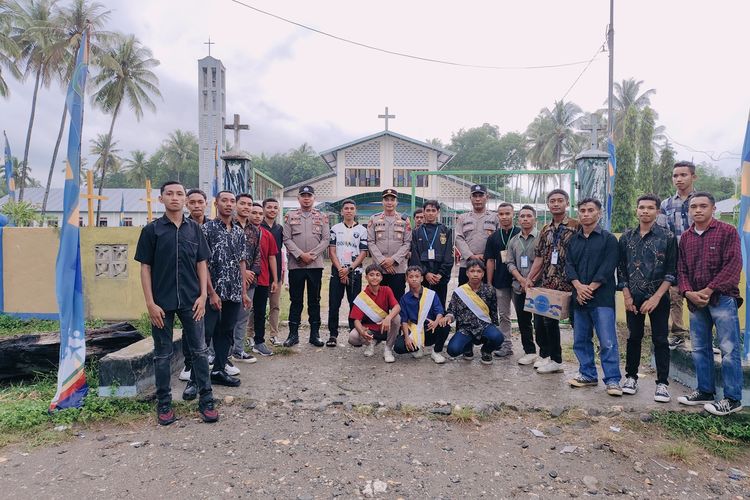 Remaja Masjid Ikut Amankan Misa Paskah di Manggarai Timur