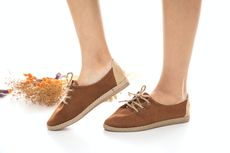 6 Tips Menjaga Sepatu Berbahan Suede agar Tetap Apik