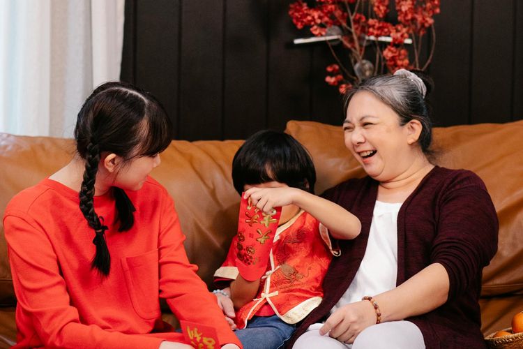 Ilustrasi Imlek. Berikut 25 balasan ucapan Imlek 2026 yang singkat, sopan, dan mudah dikirim lewat pesan atau media sosial.