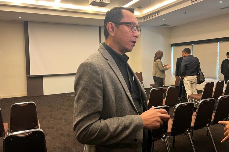 Direktur Program Jakarta Property Institute (JPI) Steve J Manahampi usai konferensi pers di Jakarta, Kamis (9/3/2023).