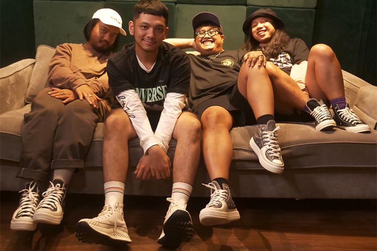 Basboi dan Feel Koplo dengan memadukan musik dangdut sebagai musik asli Indonesia dengan musik rap modern