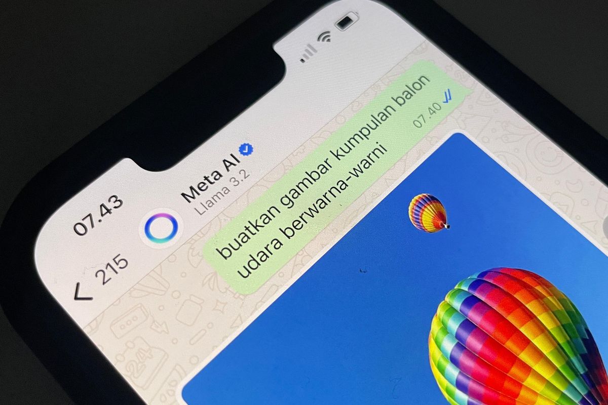 Fitur Meta AI di WhatsApp.