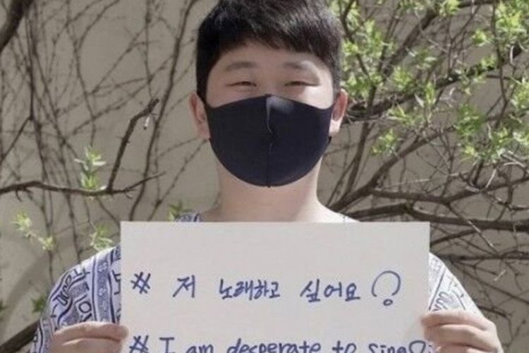 Penyanyi Korea Selatan Choi Sung Bong (32) telah mengumpulkan uang untuk sumbangan dengan berbohong bahwa mengidap kanker stadium akhir.