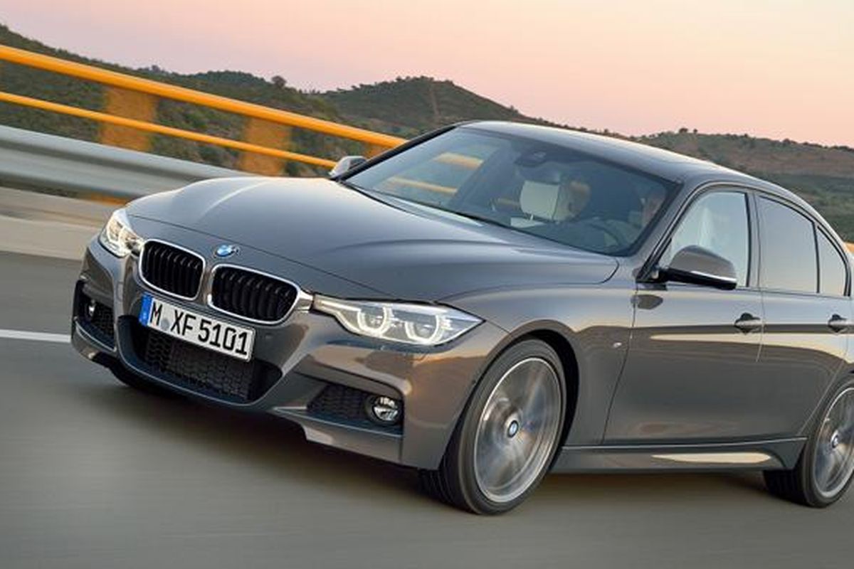 BMW Seri 3 terbaru, menerima penghargaan tertinggi dalam uji tabrak IIHS.