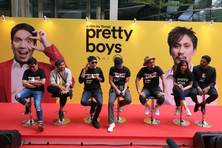 Jumpa pers film Pretty Boys di kawasan Epicentrum, Jakarta Selatan, Senin (16/9/2019). Terlihat Desta, Tompi, Vincent, Onad, Danilla.
