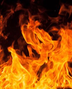 [KLARIFIKASI] Video Perlihatkan Gedung DPRD Makassar Dibakar pada 2025, Bukan Demo 27 Agustus
