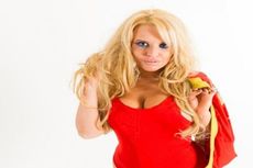 Demi Mirip Pamela Anderson, Wanita Ini Habiskan Rp 300 Juta untuk Operasi Plastik