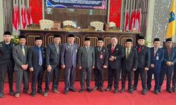 Rapat Paripurna DPRD Kotabaru Umumkan Penetapan Bupati dan Wabup Terpilih Periode 2025-2030