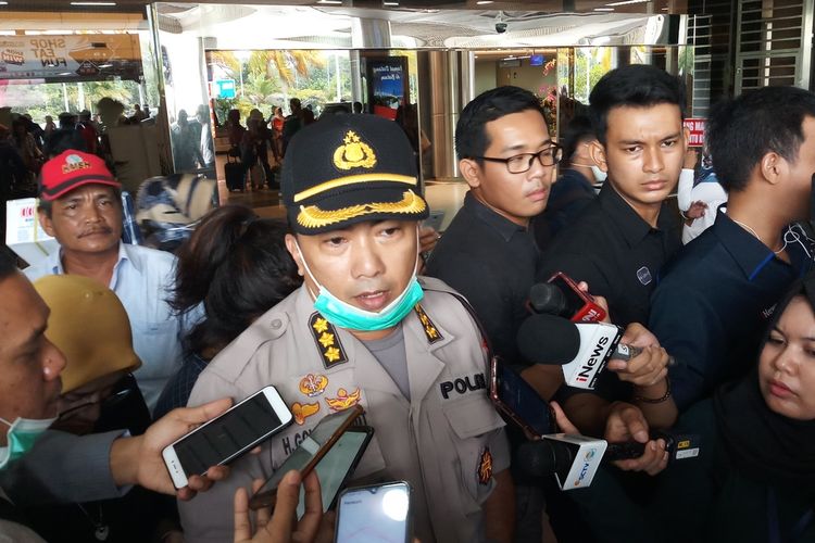 Untuk mengamankan dan menjaga situasi Natuna tetap kondusif, Polda Kepri langsung menerjunkan sedikitnya 117 personil brimob Polda Kepri.