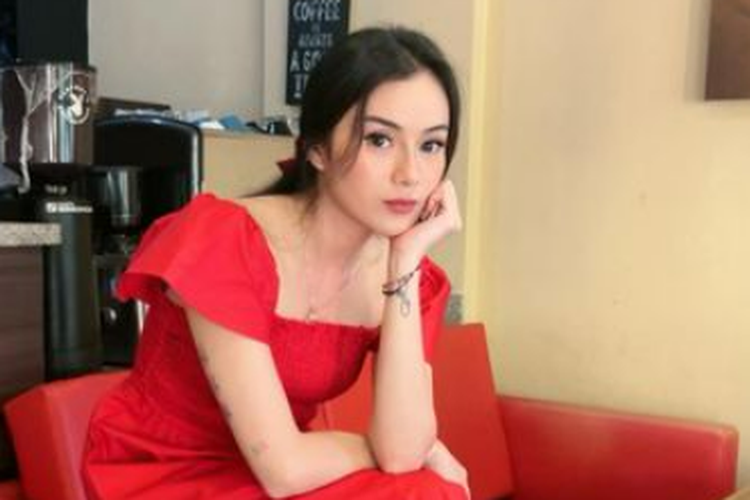 Jadi Tulang Punggung Keluarga, Dara The Virgin: Adikku Lahiran, Aku yang Biayain