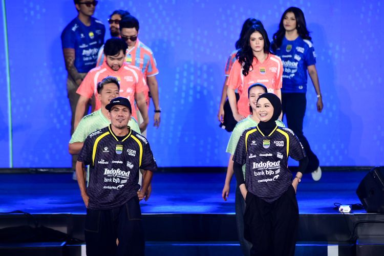 Jersey Baru Persib Bandung Diburu Bobotoh, Sudah Lewati 2.000 Pesanan