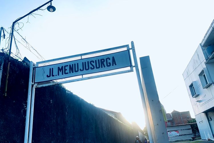 Selain Gedung, Nama Jalan Juga Wajib Pakai Bahasa Indonesia