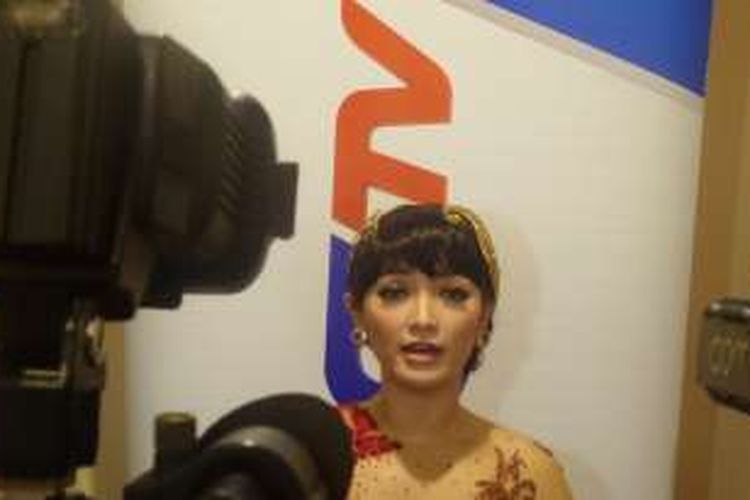 Zaskia Gotik saat menghadiri HUT MNC TV di Gedung Global TV, Kebon Jeruk, Jakarta Barat, Kamis (20/10/2016).