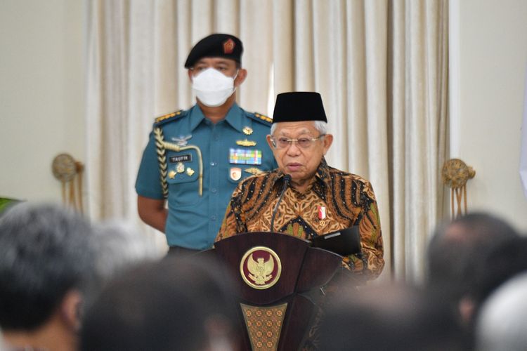 Wakil Presiden Ma;ruf Amin saat membacakan sambutan dalam acra penyerahan Anugerah PROPER di Istana Wakil Presiden, Jakarta, Kamis (29/12/2022).