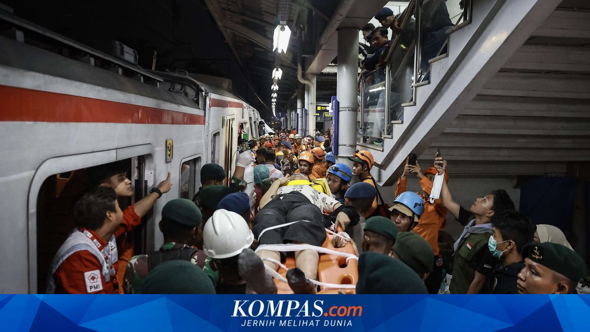 KNKT Buka Investigasi KA Argo Bromo Tabrak KRL di Stasiun Bekasi Timur ~WR 

Klik untuk baca: